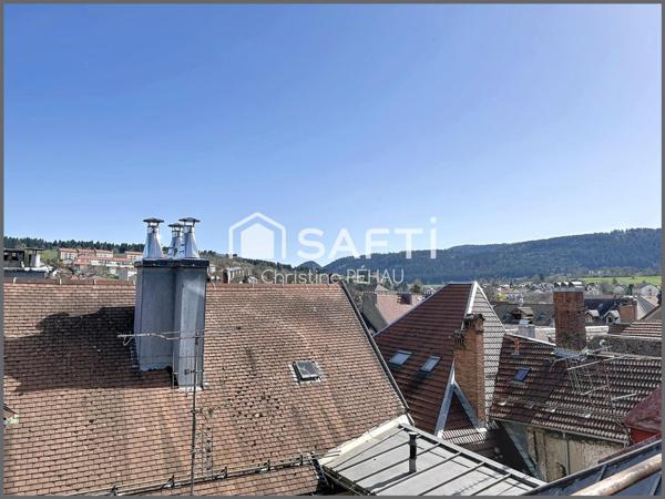 Duplex rénové récemment volumes et élégance