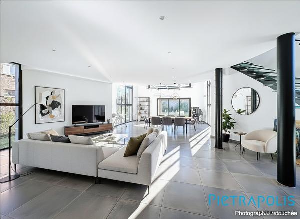 EXCLUSIVITÉ - LEDIGNAN : Sur une parcelle de 1174m², Maison de 199m², piscine, garage
