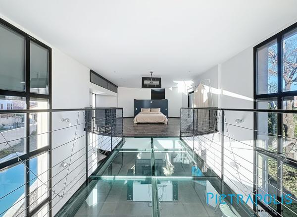 EXCLUSIVITÉ - LEDIGNAN : Sur une parcelle de 1174m², Maison de 199m², piscine, garage