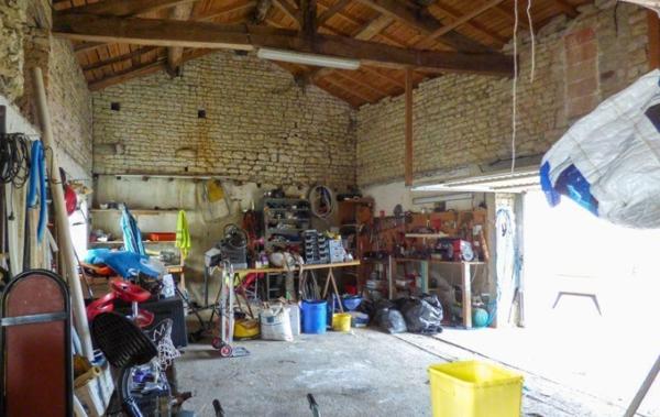 Vente Maison rénové(e) Chef-boutonne   