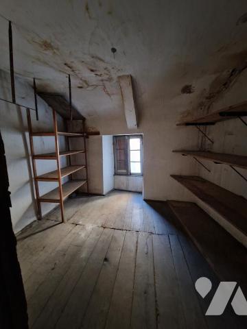 PONTIVY (56) Immeuble en hyper centre