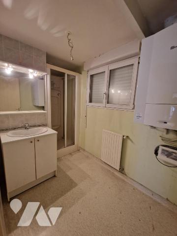 PONTIVY (56) Immeuble en hyper centre