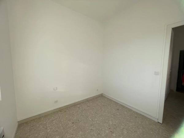 Location                                                      Appartement
                        
                     1 pièces                      19 m2                     à Saint-Quentin