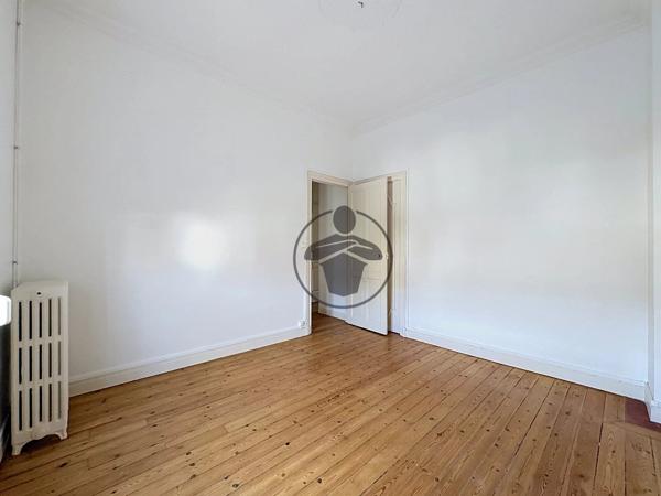 Location                                                      Maison
                        
                     5 pièces                      110 m2                     à Saint-Quentin