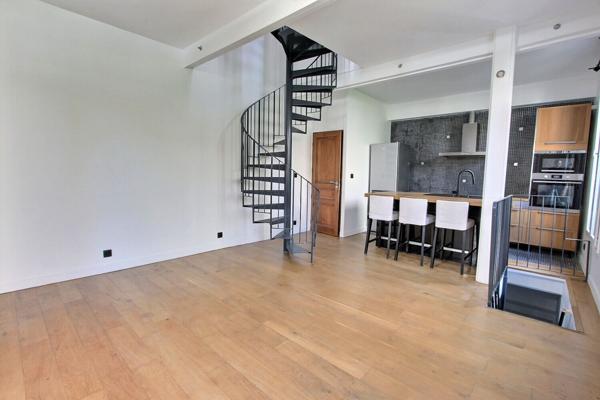 Maison Asnières Sur Seine 4 pièce(s) de 90m² avec cour.