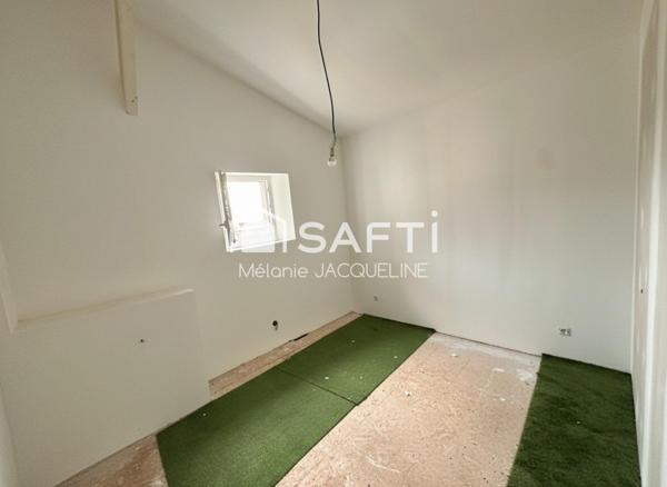 Investissez en bord de mer à lion sur mer