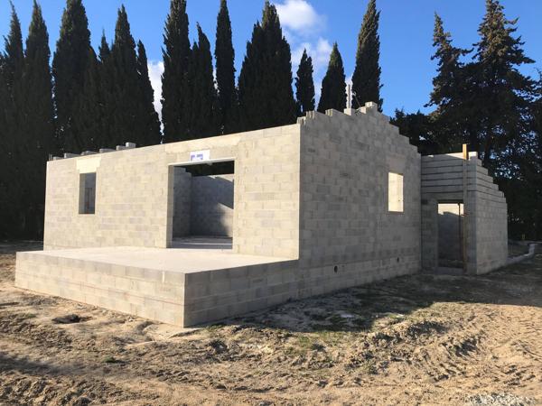 Pernes-les-Fontaines (84210) terrain 446 m²