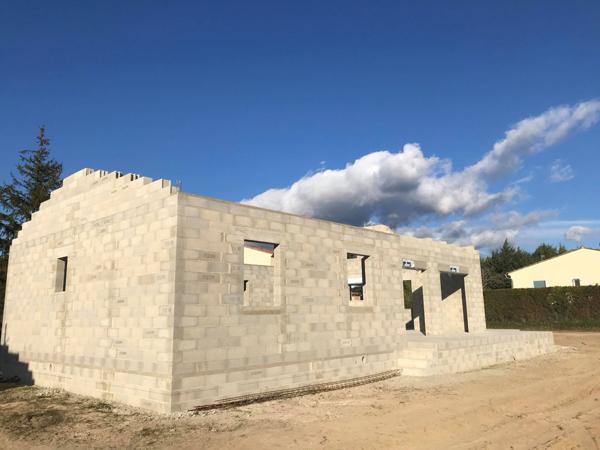 Pernes-les-Fontaines (84210) terrain 446 m²