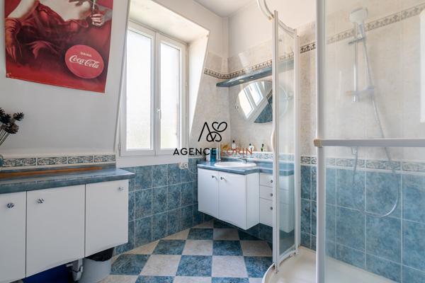 Maison Le Vésinet - 186 m² - 8 pièces Le vesinet Maison Le Vésinet - 186 m² - 8 pièces Le vesinet