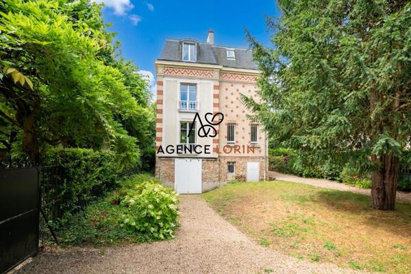 Maison Le Vésinet - 186 m² - 8 pièces Le vesinet Maison Le Vésinet - 186 m² - 8 pièces Le vesinet