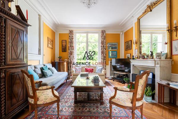 Maison Le Vésinet - 186 m² - 8 pièces Le vesinet Maison Le Vésinet - 186 m² - 8 pièces Le vesinet