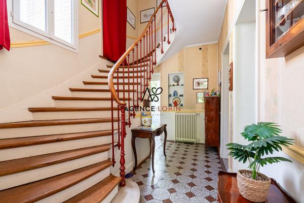 Maison Le Vésinet - 186 m² - 8 pièces Le vesinet Maison Le Vésinet - 186 m² - 8 pièces Le vesinet