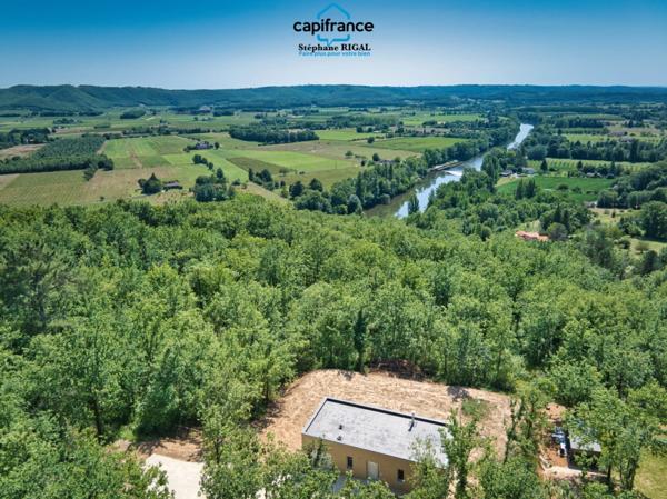 Maison à vendre 5 pièces PUY L'EVEQUE (46) Maison de 120m2 sur terrain de 4218m2