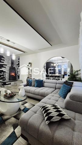 RARE - REZ-DE-JARDIN RÉNOVÉ AVEC GRAND EXTÉRIEUR