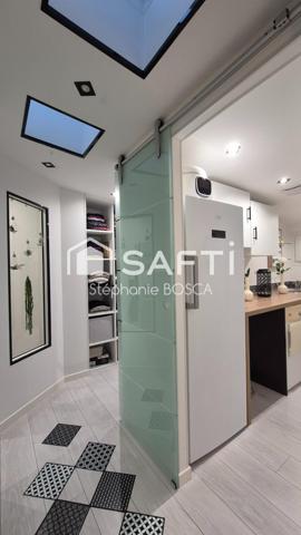 RARE - REZ-DE-JARDIN RÉNOVÉ AVEC GRAND EXTÉRIEUR