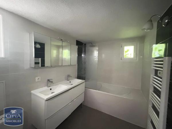 Appartement à louer 3 pièces 56.44m² Saint-Martin-d'Hères (38400)