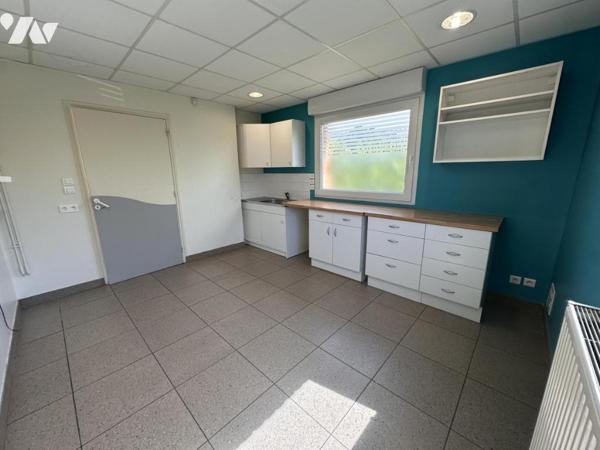 Rebreuve-Ranchicourt - local professionnel