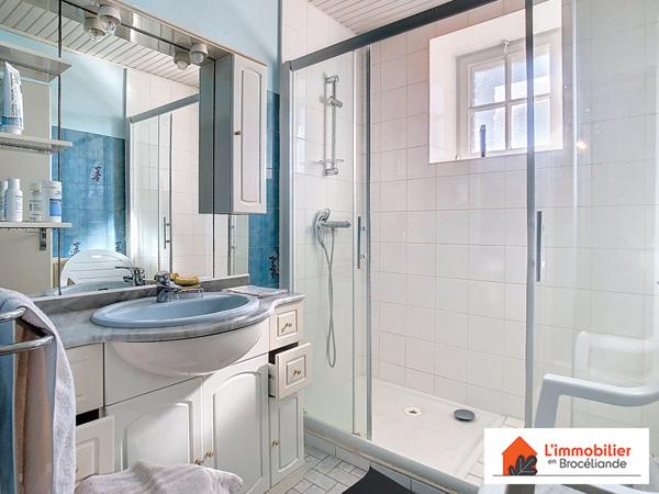 Belle longère en campagne de Val d'Anast sur 5 000m²