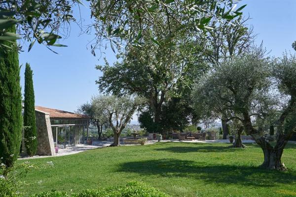 Vente Maison de maître Mougins 20 Pièces 1500 m²