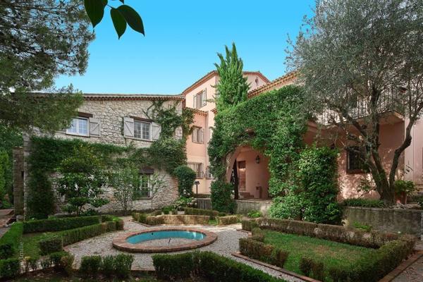 Vente Maison de maître Mougins 20 Pièces 1500 m²