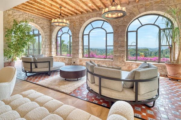 Vente Maison de maître Mougins 20 Pièces 1500 m²