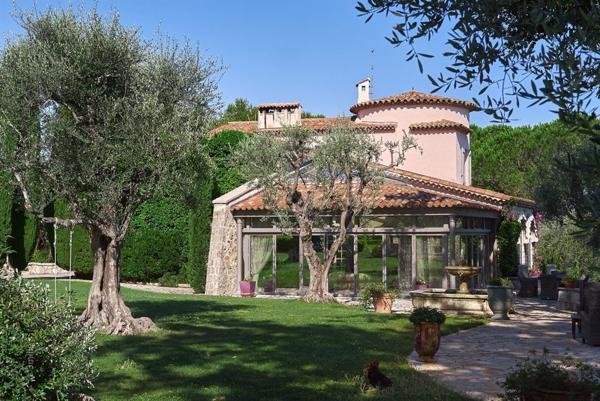 Vente Maison de maître Mougins 20 Pièces 1500 m²