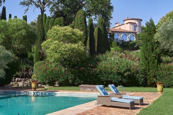 Vente Maison de maître Mougins 20 Pièces 1500 m²