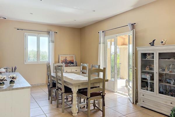 Vente Maison de luxe Uzès 6 Pièces 169 m²