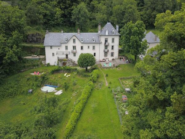 Achat - Propriété | Grande propriété Saint-Cirgues-de-Jordanne 15590 18 pièces 504 m 2 3787 m 2