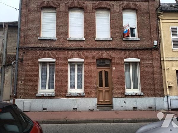 3 chambres, cuisine , cellier, pièce avec chaudière (3ans), wc salle de bain, comble aménageable