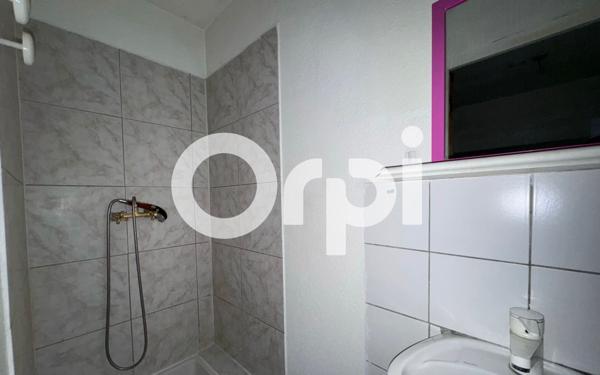 Maison à louer    6 pièces •  Beaurepaire