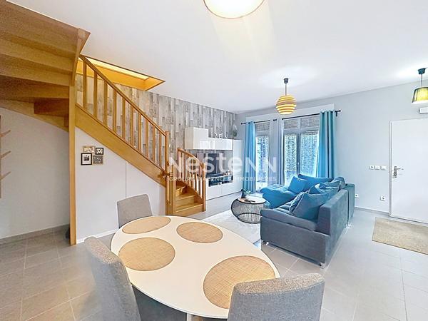 Maison à vendre 96 m² avec 3 chambres, centre-ville, garage, terrain