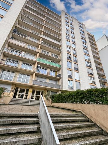 HYPER CENTRE - RESIDENCE DE STANDING - F2