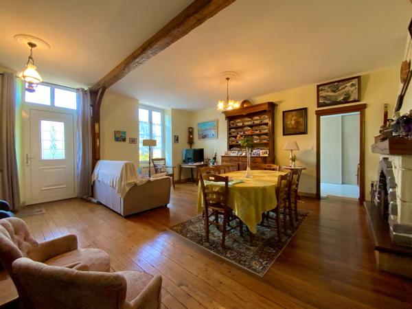 Maison + bien locatif Saint Genis De Saintonge 260 m2