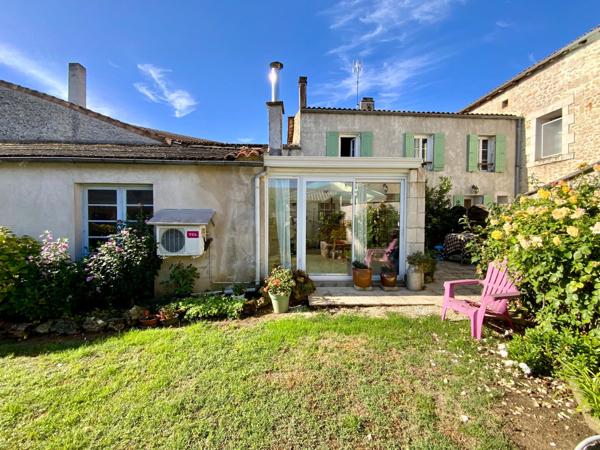 Maison + bien locatif Saint Genis De Saintonge 260 m2