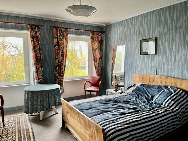 Aux portes de MORLAIX (29600), 11 pièce(s) 196 m2