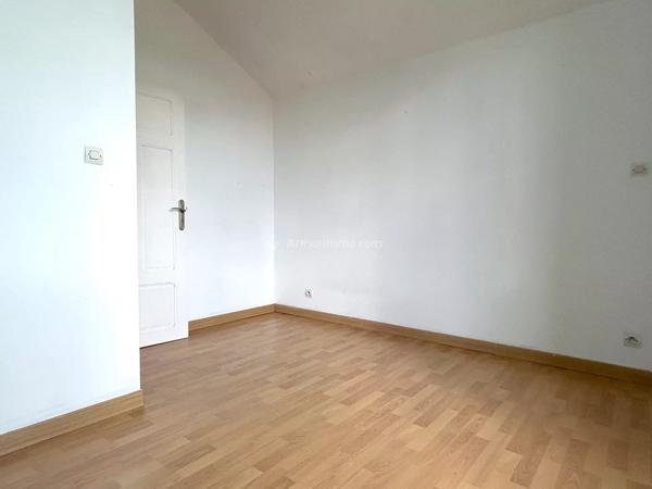 Location                                                      Maison
                        
                     4 pièces                      119 m2                     à Albi