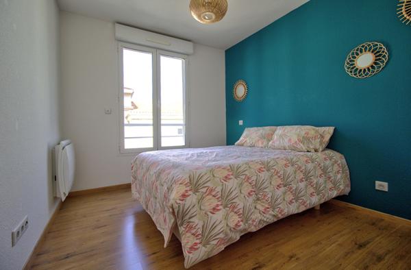 AGEN HYPER CENTRE - Appartement lumineux T3 de 70m² avec terrasses, parking et ascenseur dans une résidence sécurisée au sein d'un quartier recherché.