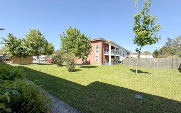 Appartement à vendre    2 pièces •  Aucamville