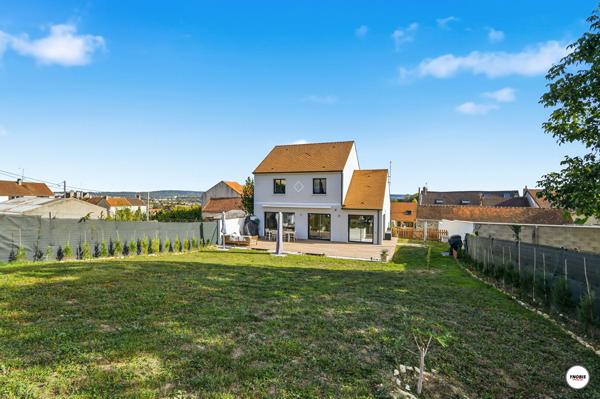 BOUAFLE - MAISON CONTEMPORAINE DE 2022 - 165 M² - 5 CHAMBRES - GARAGE DE PLUS DE 80 M² - TERRAIN DE 822 M² - DPE A, Bouafle 78410