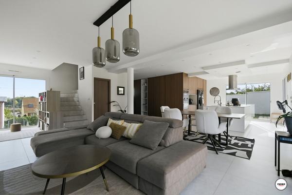 BOUAFLE - MAISON CONTEMPORAINE DE 2022 - 165 M² - 5 CHAMBRES - GARAGE DE PLUS DE 80 M² - TERRAIN DE 822 M² - DPE A, Bouafle 78410