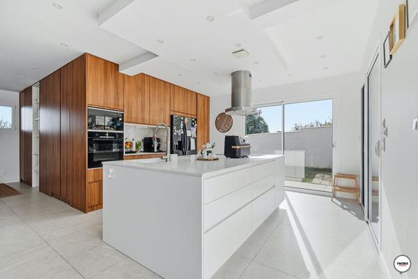 BOUAFLE - MAISON CONTEMPORAINE DE 2022 - 165 M² - 5 CHAMBRES - GARAGE DE PLUS DE 80 M² - TERRAIN DE 822 M² - DPE A, Bouafle 78410