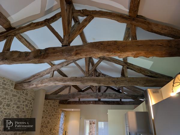 Calignac (47600) Propriété de caractère en pierre avec piscine et terrain autour de 4ha proche Nérac