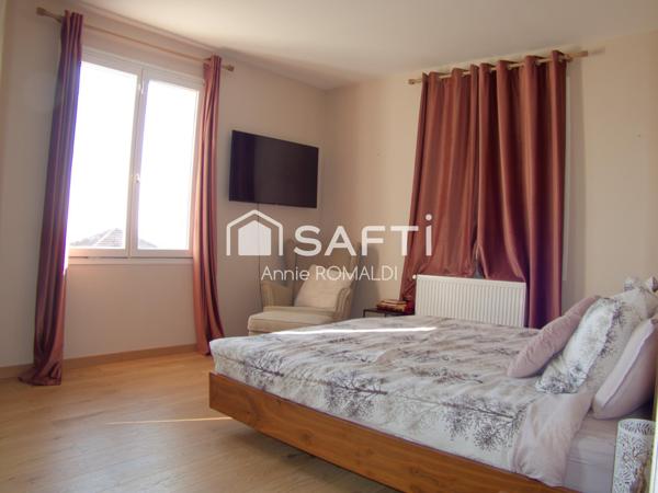 MAISON FAMILIALE  - 180m2 - 7 PIECES