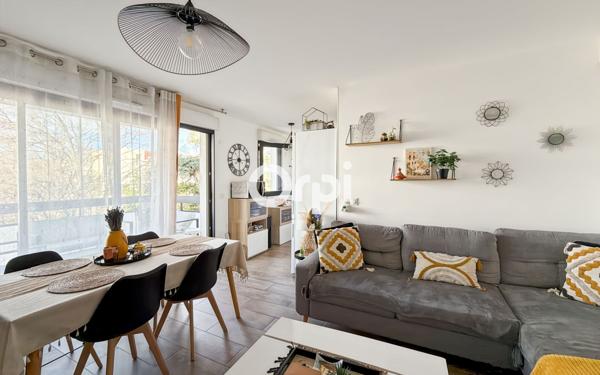 Appartement à vendre    3 pièces • 56,87 m2 Marseille 10