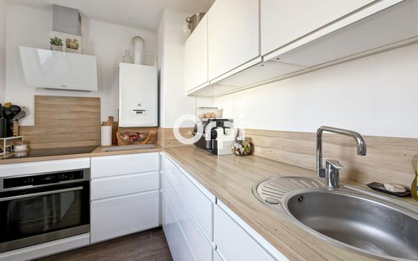 Appartement à vendre    3 pièces • 56,87 m2 Marseille 10