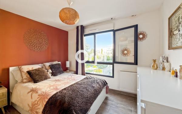 Appartement à vendre    3 pièces • 56,87 m2 Marseille 10