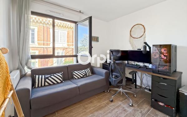 Appartement à vendre    3 pièces • 56,87 m2 Marseille 10