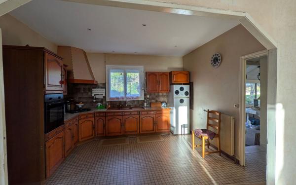 Maison à vendre    5 pièces •  Salignac