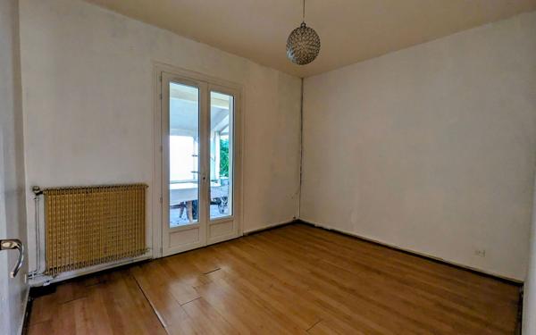 Maison à vendre    5 pièces •  Salignac